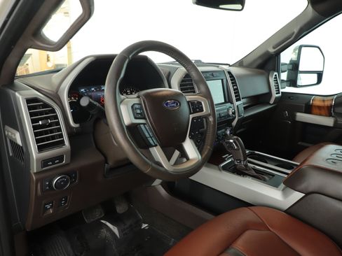 Used 2018 Ford F150 King Ranch w/ Equipment Group 601A Luxury AWD/4WD image 13