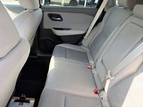 Used 2023 Nissan Rogue SV FWD image 32