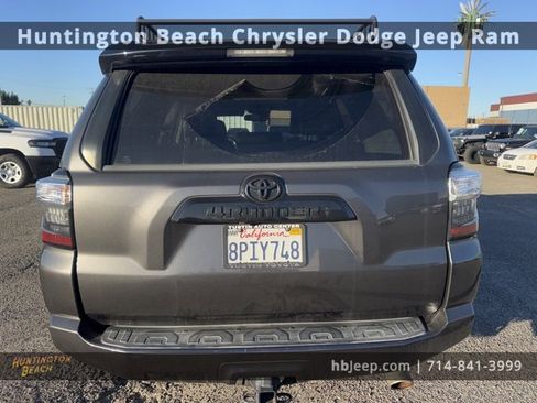 Used 2020 Toyota 4Runner Limited image 6