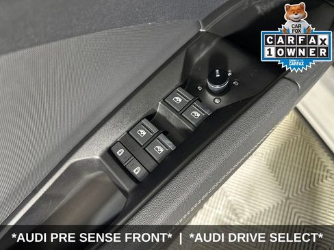 Used 2024 Audi Q4 e-tron Prestige image 14