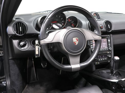 Used 2011 Porsche Boxster Spyder image 58