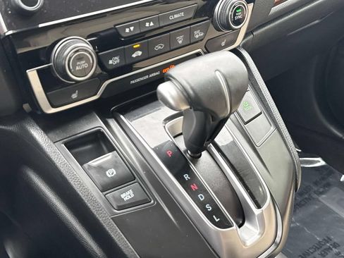 Used 2018 Honda CR-V Touring image 7