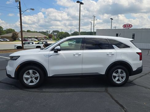 Used 2023 Kia Sorento LX AWD/4WD image 6