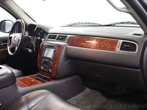 Used 2010 Chevrolet Suburban LTZ image 13