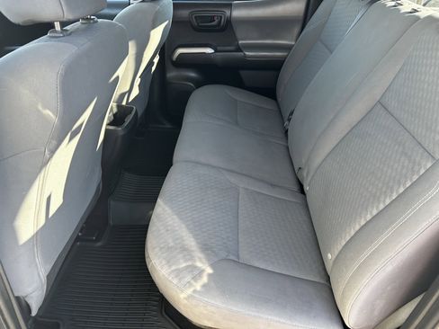 Used 2020 Toyota Tacoma SR5 w/ Technology Package image 17