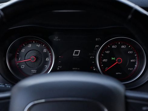 Used 2022 Dodge Charger SXT w/ Leather Interior Group image 12