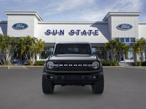 New 2025 Ford Bronco Badlands image 8