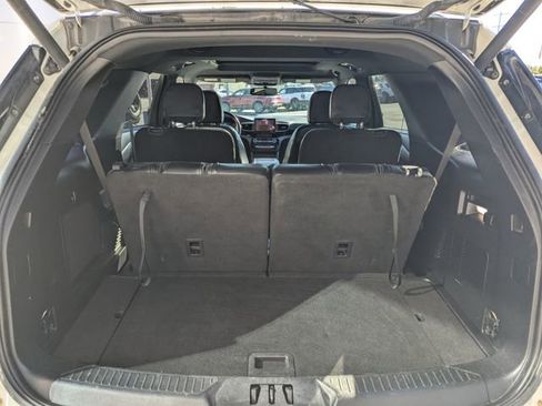 Used 2023 Ford Explorer ST-Line image 6