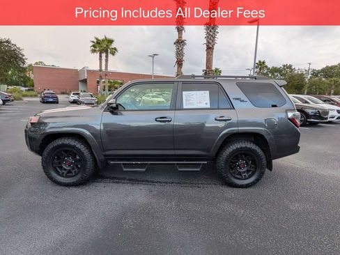 Used 2023 Toyota 4Runner TRD Off-Road Premium w/ Moonroof Package AWD/4WD image 8