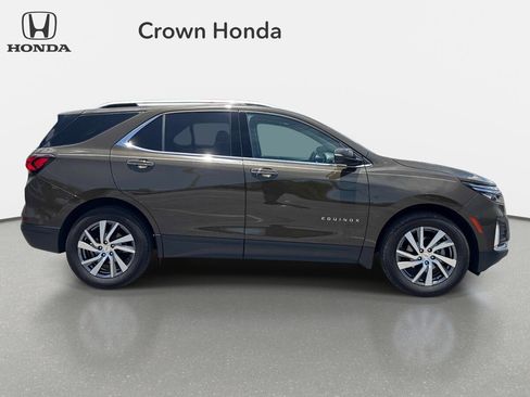 Used 2024 Chevrolet Equinox Premier FWD image 5