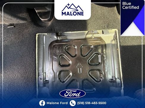 Used 2023 Chrysler Pacifica Touring-L FWD image 36
