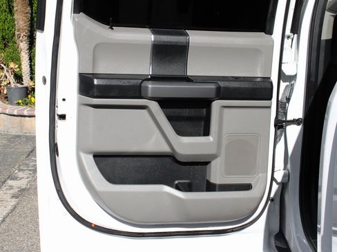 Used 2020 Ford F150 XLT w/ Trailer Tow Package image 32