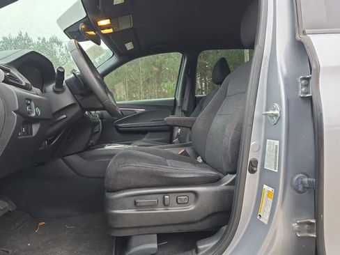 Used 2022 Honda Pilot Sport image 14
