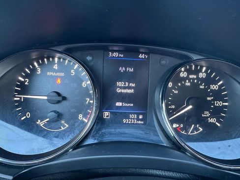 Used 2018 Nissan Rogue SL image 26