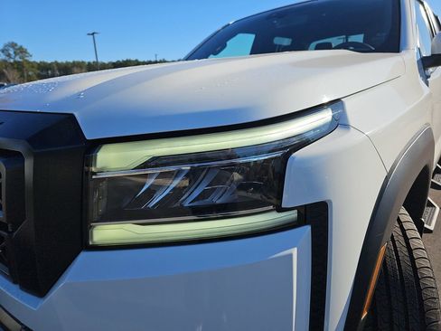 Used 2023 Nissan Frontier PRO-4X w/ Pro-4X Premium Package image 36