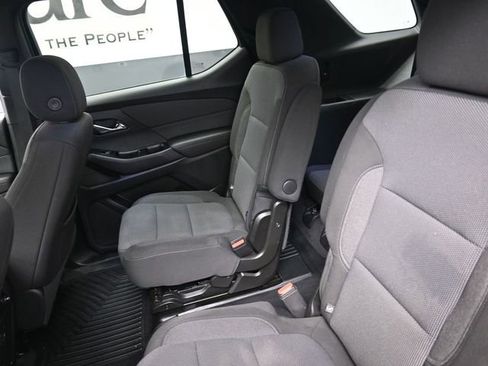 Used 2022 Chevrolet Traverse LT w/ LPO, Blackout Package image 21