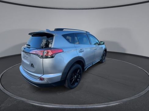 Used 2018 Toyota RAV4 XLE image 15