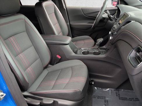 Used 2024 Chevrolet Equinox RS FWD image 20