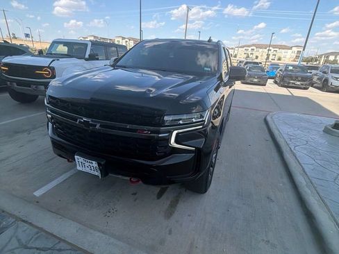 Used 2021 Chevrolet Tahoe Z71 w/ Z71 Signature Package AWD/4WD image 17
