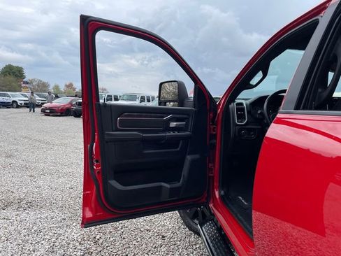 Used 2024 RAM 2500 Big Horn w/ Night Edition AWD/4WD image 24