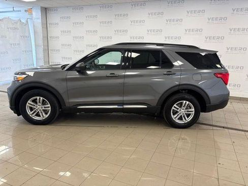 Certified 2023 Ford Explorer XLT w/ Equipment Group 202A AWD/4WD image 2