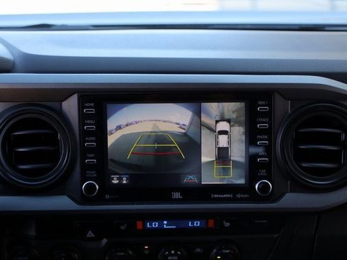 Certified 2020 Toyota Tacoma TRD Off-Road w/ TRD Premium Off Road Package image 20