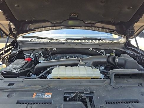 Used 2025 Lincoln Navigator L Reserve AWD/4WD image 17