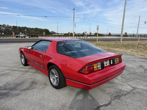 Used 1989 Chevrolet Camaro IROC-Z image 3