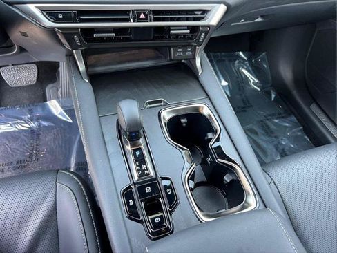 Certified 2025 Lexus RX 350 Premium Plus w/ Accessory Package (Z1) FWD image 27