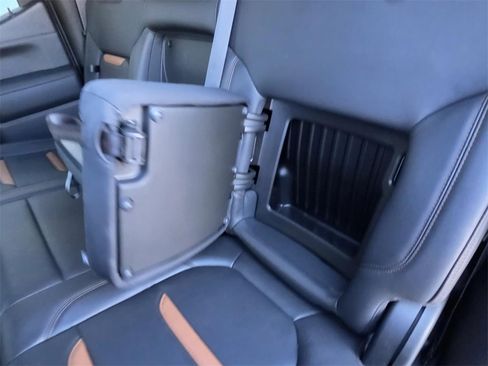 Used 2021 GMC Sierra 1500 AT4 w/ AT4 Value Package image 11