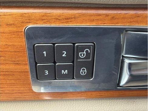 Used 2012 Land Rover LR4 HSE LUX AWD/4WD image 10