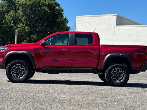 Certified 2024 Chevrolet Colorado ZR2 w/ Safety Package image 7