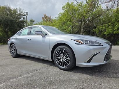 New 2025 Lexus ES 350 w/ Premium Package