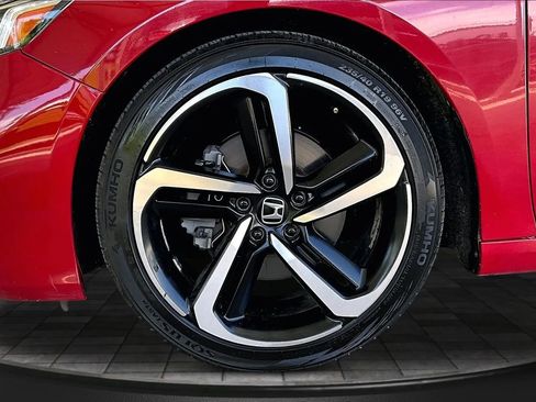 Used 2019 Honda Accord Sport image 30