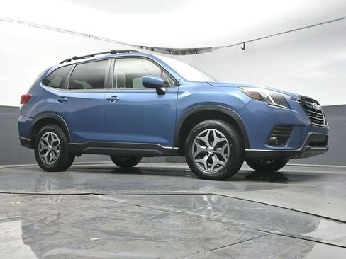 Used 2022 Subaru Forester Premium AWD/4WD image 33