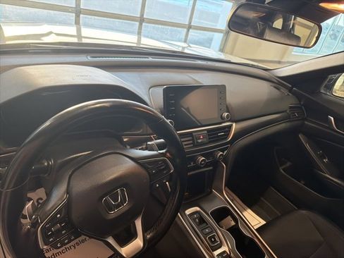 Used 2021 Honda Accord Sport image 10