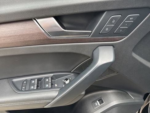 Used 2021 Audi Q5 2.0T Premium Plus w/ Premium Plus Package image 9