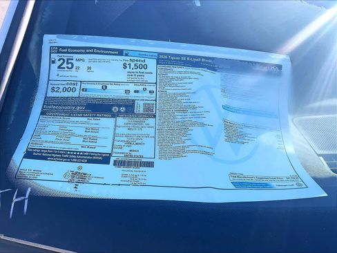 New 2026 Volkswagen Tiguan SE R-Line image 18