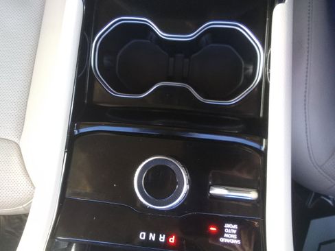 Used 2022 Jeep Grand Cherokee Limited w/ Luxury Tech Group II image 17