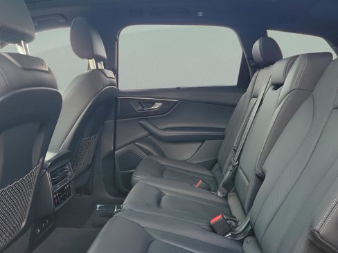 Used 2025 Audi Q7 3.0T Premium Plus image 11