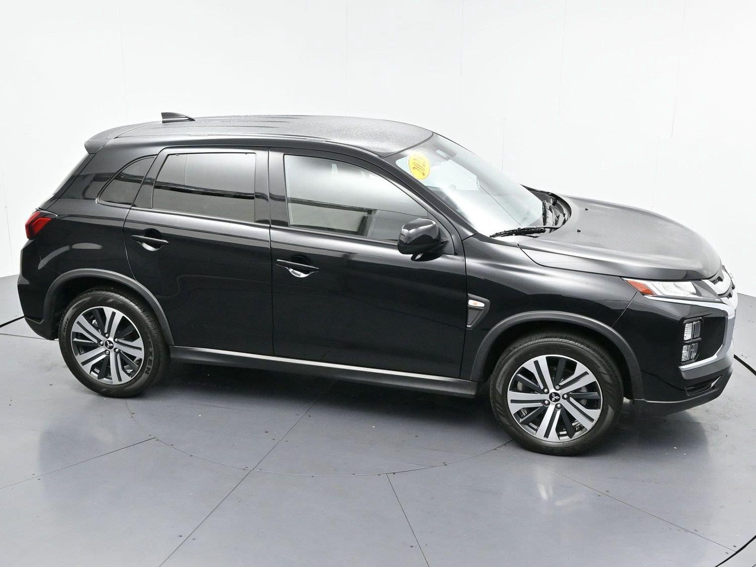 Used 2023 Mitsubishi Outlander Sport ES AWD/4WD image 32