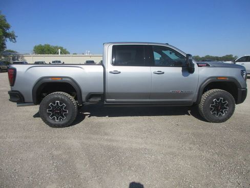 New 2026 GMC Sierra 2500 AT4X AWD/4WD image 3