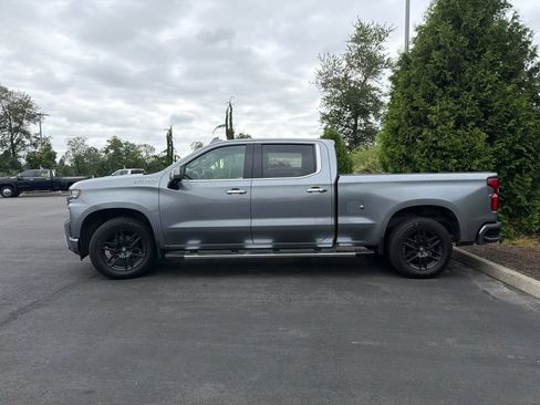 Used 2021 Chevrolet Silverado 1500 High Country w/ Technology Package AWD/4WD image 2