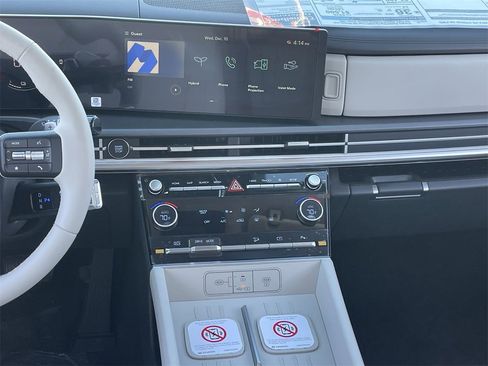 New 2026 Hyundai Santa Fe SE image 14