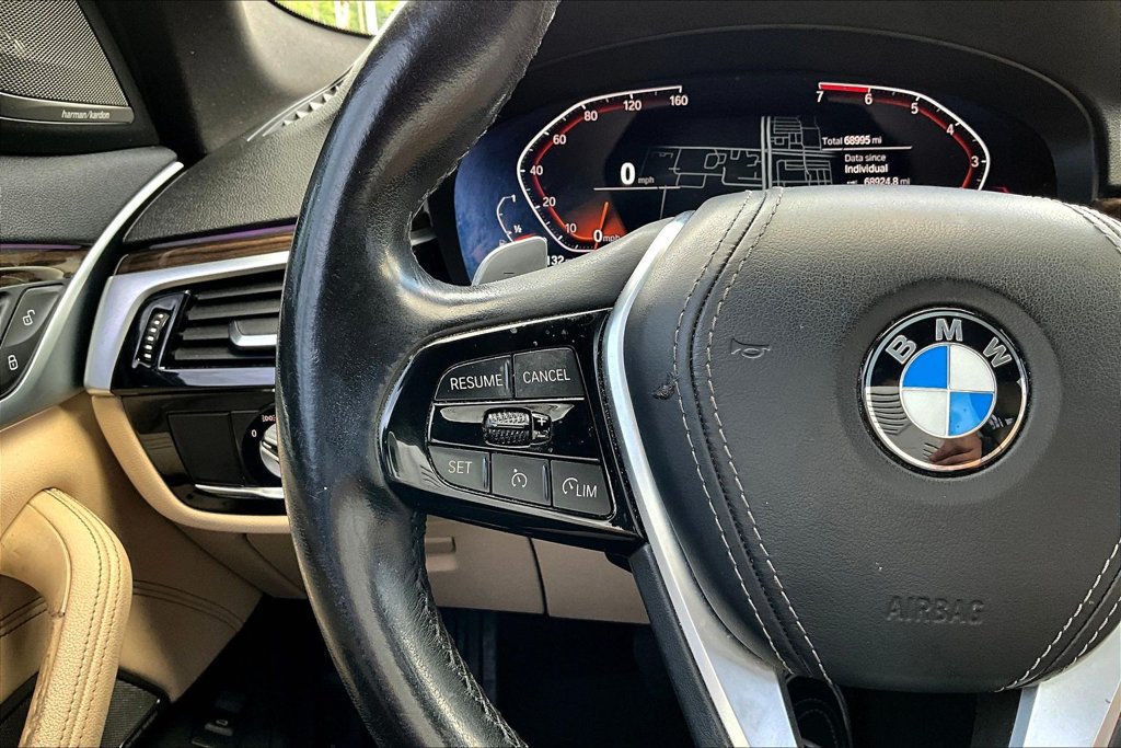 Used 2021 BMW 530i w/ Premium Package RWD image 10