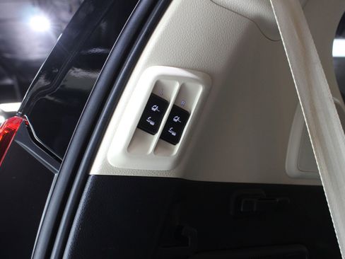 Used 2022 Lexus GX 460 Premium w/ Accessory Package image 66