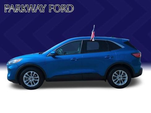 Used 2021 Ford Escape SE w/ Convenience Package FWD image 2