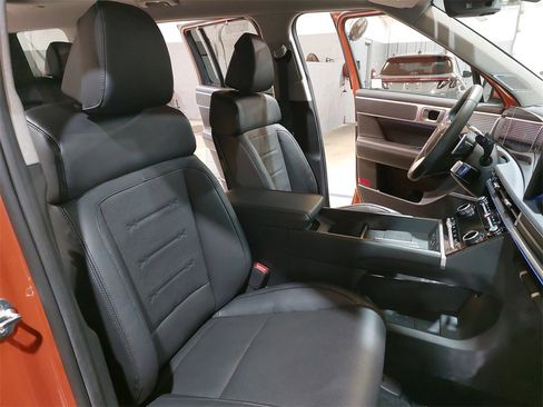 Used 2024 Hyundai Santa Fe Limited image 10