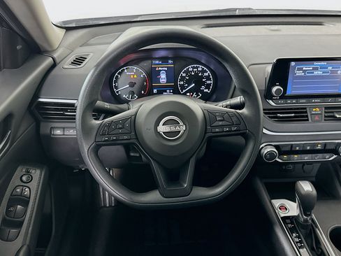 Used 2023 Nissan Altima 2.5 S FWD image 17