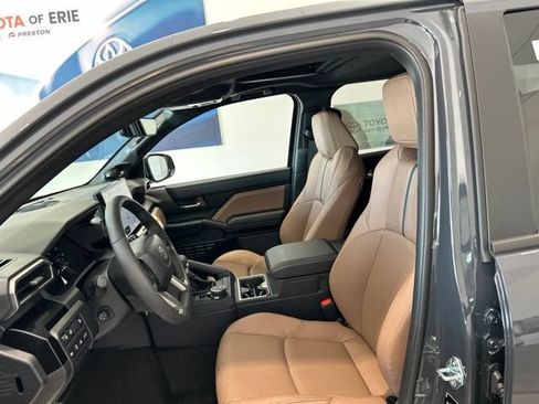 Used 2026 Toyota 4Runner Limited AWD/4WD image 15